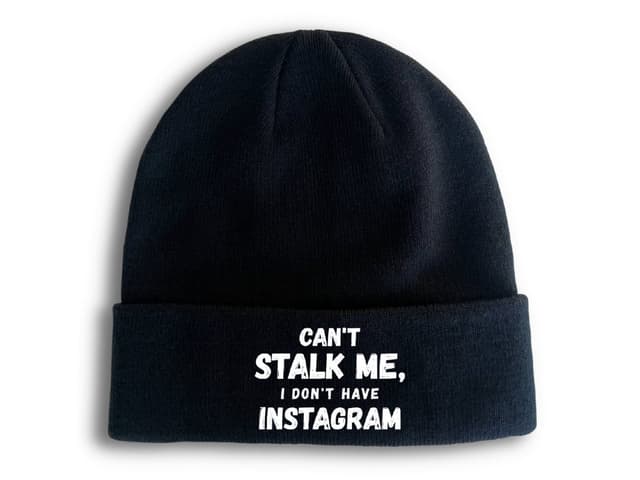 Kötött téli sapka Nem követhetsz, nincs Instagramom